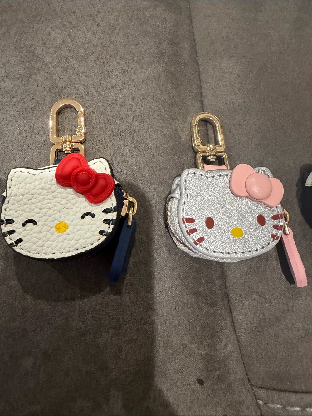 Hello Kitty Inspired Kids Keychain Coin Pouch - White & Silver